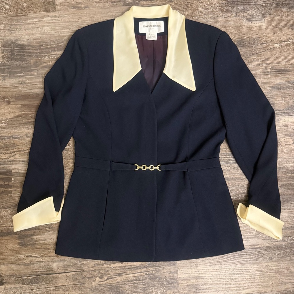 Jones New York Women’s Navy Blue Cream Satin Collar And Cuffs Blazer Jacket